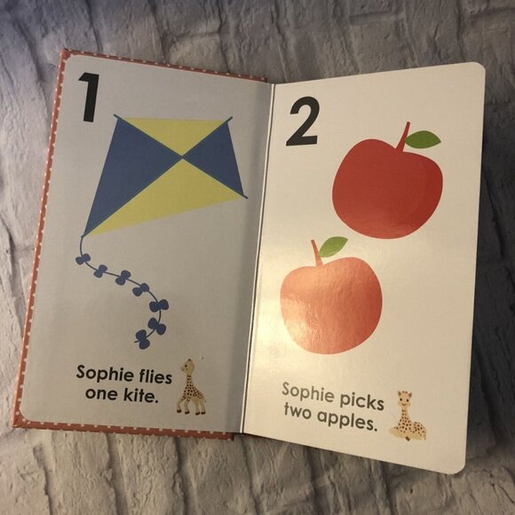 Sophie The Giraffe Teether & Board Book - Picture 4 of 6